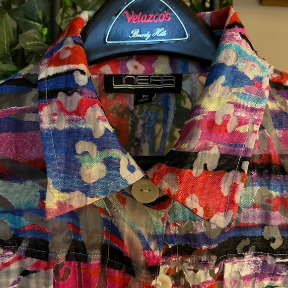 Linear Petite Large multi-color lightweight shirt - Picture 2 of 8